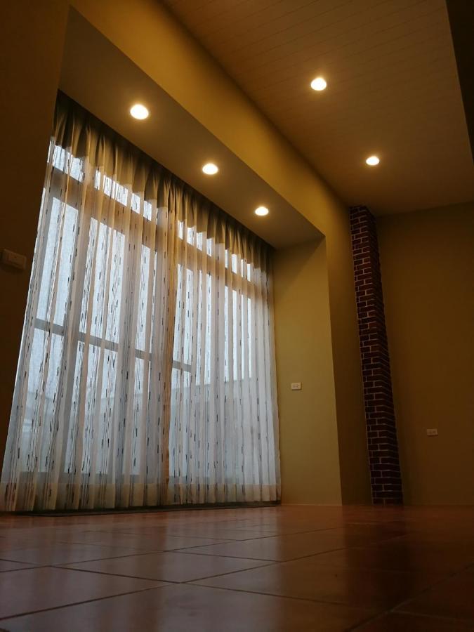 羅東夜市舒果shugo B&B 近清溝夜市 國旅卡特約店 配合手作早餐店及租車行 Luodong Exterior foto